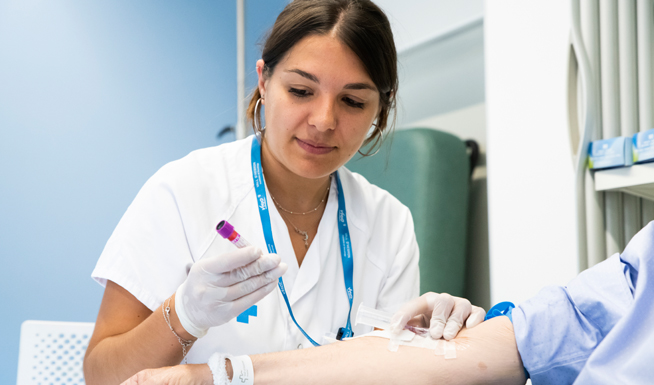 Com es distribueixen l’ús i la despesa dels serveis sanitaris públics?